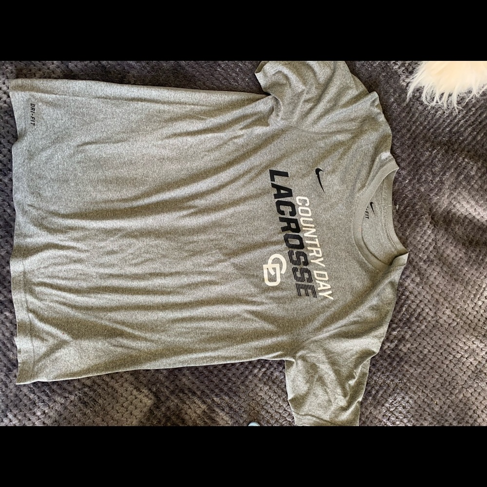 New nike lacrosse shirt without tag
